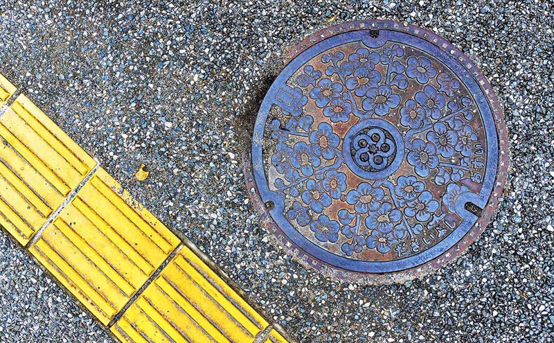 manhole cover in Japan